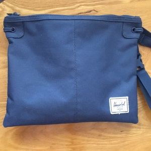 Herschel crossbody bag